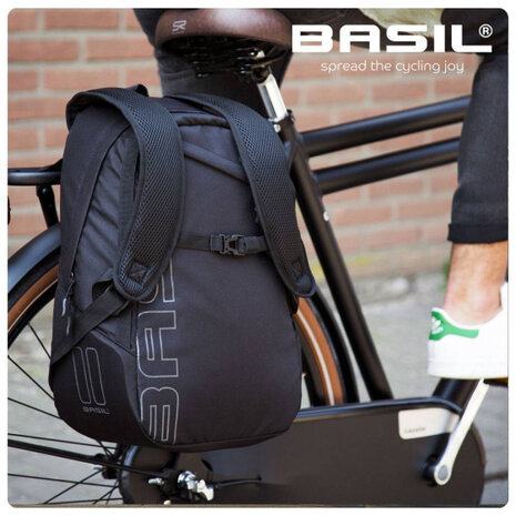 fietsrugtas Flex 17 liter polyester zwart