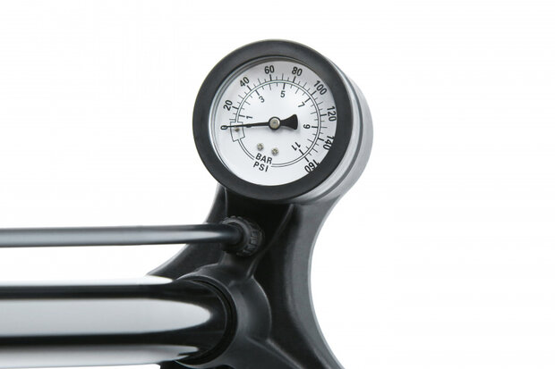 fietspomp M3 met drukmeter 64 cm staal 11 Bar zwart