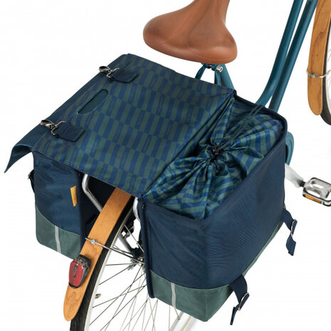 dubbele fietstas 40 liter polyetheen blauw/groen