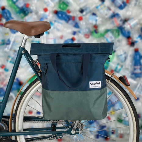 shopper fietstas 20 liter polyetheen blauw/groen