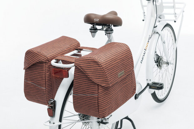 dubbele fietstas Joli Nomi 37 liter rood