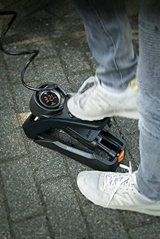 voetpomp Airstep Digi manometer 7 bar aluminium zwart