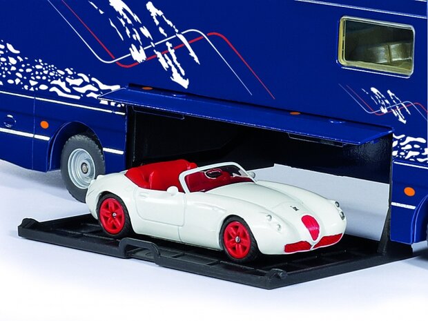 Volkner camper met Wiesmann Roadster MF5 sportwagen (1943)