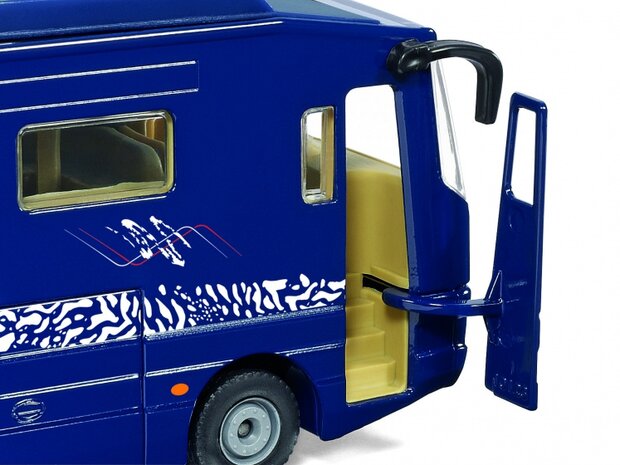 Volkner camper met Wiesmann Roadster MF5 sportwagen (1943)