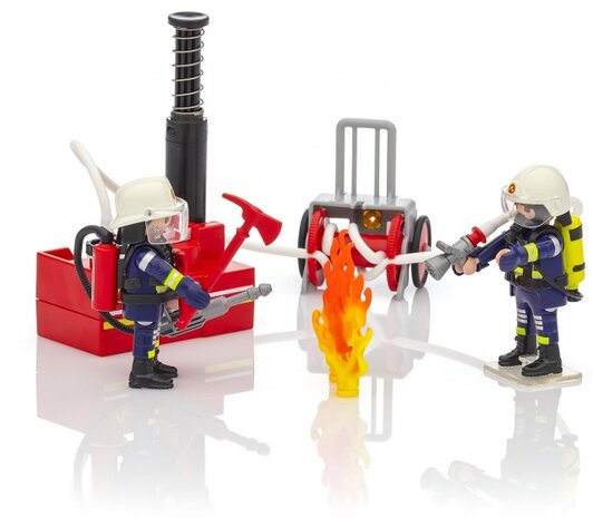 City Action - Brandweerteam met waterpomp (9468)