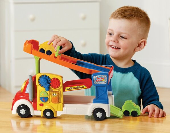 Toet Toet Auto: Auto Ambulance 35 cm multicolor
