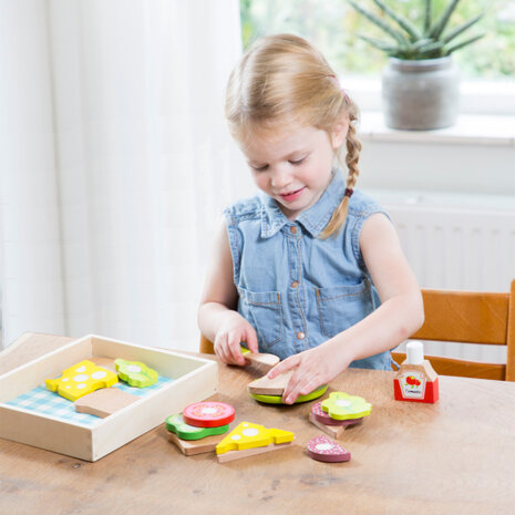 snijset lunchbox junior 24,5 cm hout 18-delig