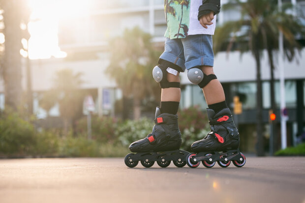 inline skates Riddler hardboot 82A zwart maat 35-38