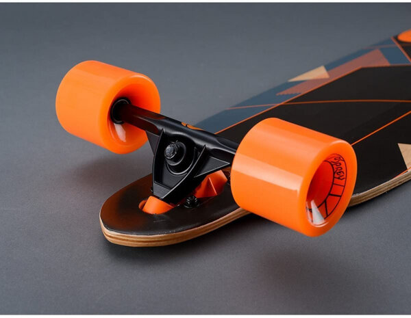 longboard Nexus 99 x 24 cm esdoorn zwart/oranje