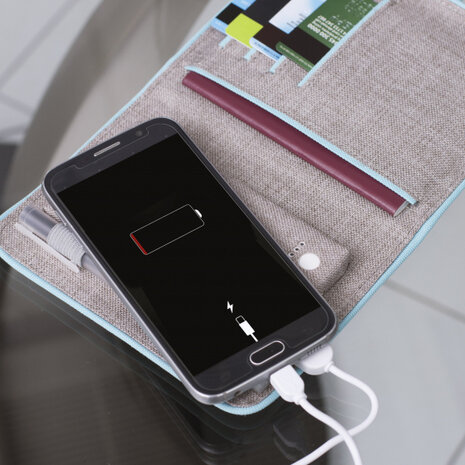 powerbank/paspoorthoes 4000 mAh 15,6 x 12 cm grijs