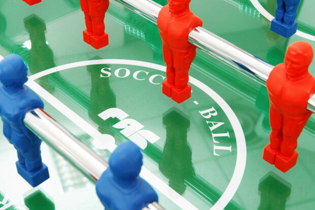 voetbaltafel San Siro 114,5 x 70 cm staal/hout zwart/rood