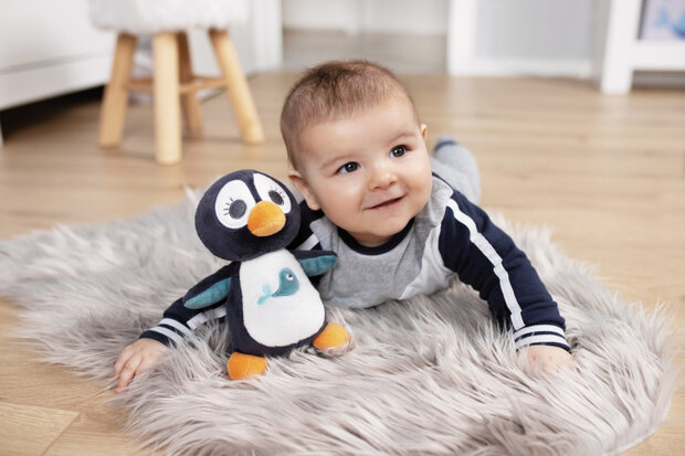 knuffeldier pingu&iuml;n 3D Watschili 17 cm pluche zwart/wit