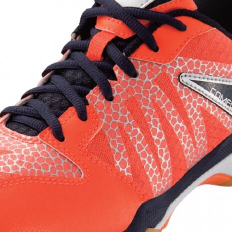 Yonex
