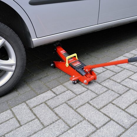 garagekrik in koffer 2 ton staal rood
