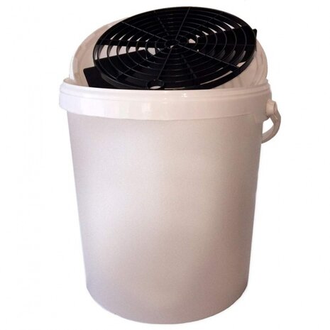 emmer met deksel en grid 15 liter wit