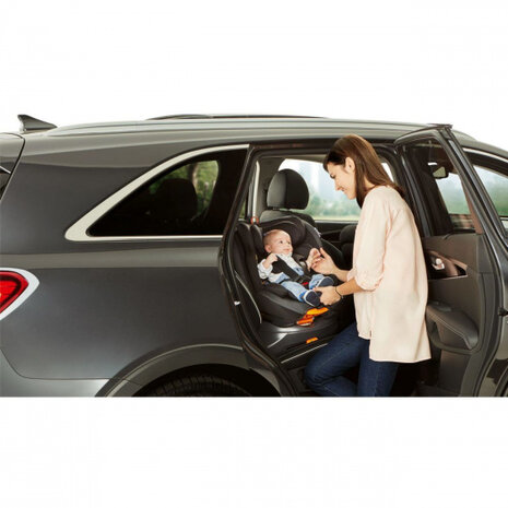 kinderautostoel AroundU junior 52 x 44 cm zwart