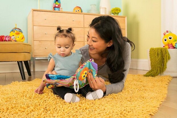 Lamaze babyboekje ontdekken