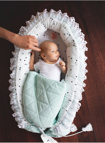 babynest Triangles fluweel/katoen lichtblauw/wit