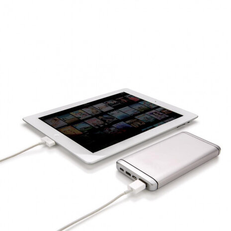 powerbank 14,1 x 6,9 cm aluminium zilver 2-delig