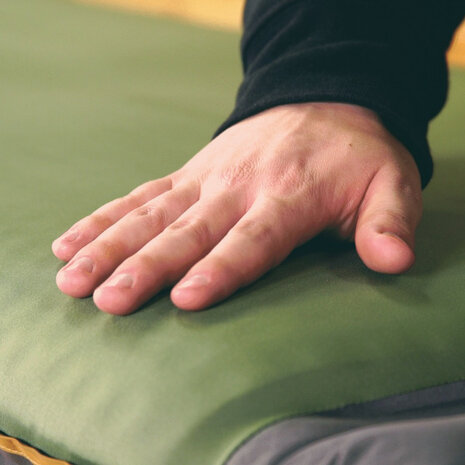 slaapmat Klymaloft 198 x 135 cm polyester groen/zwart