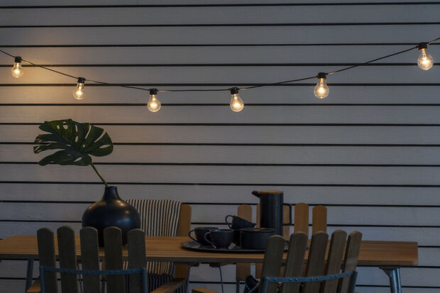 lichtsnoer 10 led 2400K IP44 amber 14,5 meter zwart