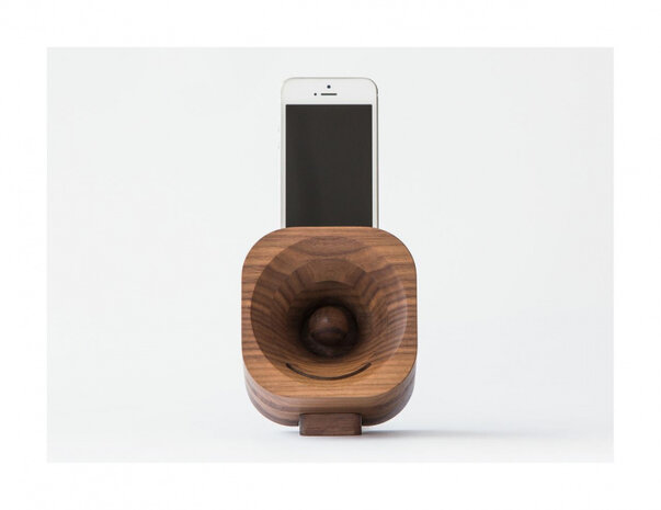 versterker iPhone 5(s/se) en iPod Touch 5/6 hout bruin