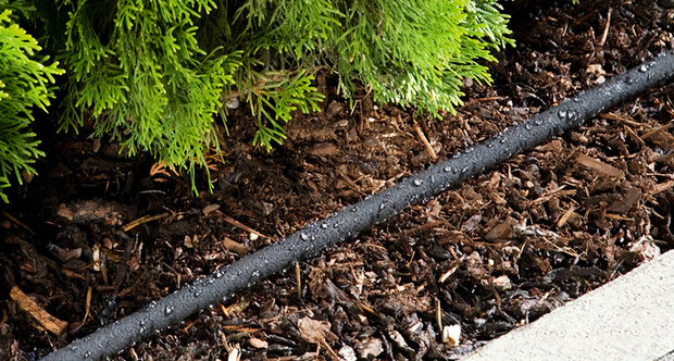 duizenddruppelslang 7,5 meter PVC zwart