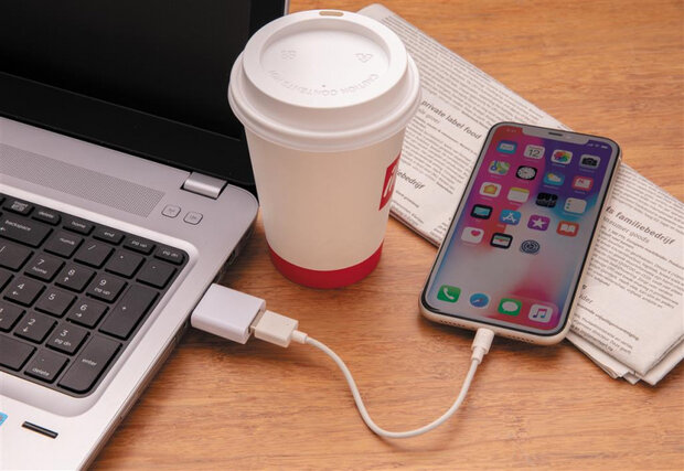 databeschermer USB 4,1 x 2,6 cm ABS wit
