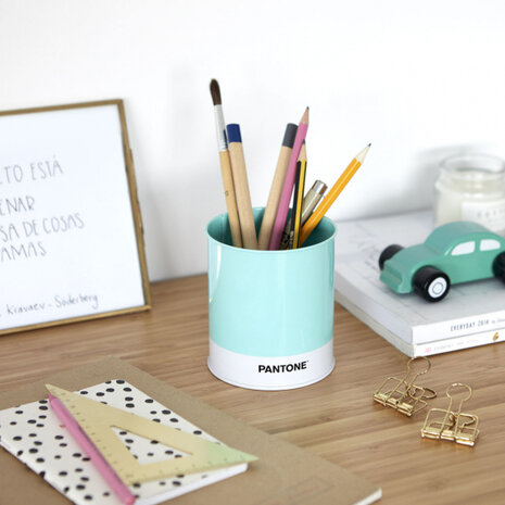 pennenhouder Pantone 8,6 x 10 cm tin lichtblauw/wit