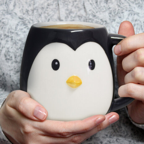 mok Pingu&iuml;n 400 ml 10,3 x 14 cm keramiek wit/zwart