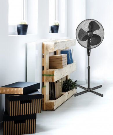 statiefventilator 45 cm 3 standen 75&deg; rotatie 45W  zwart