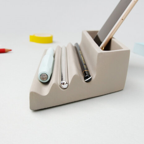 pennenhouder 23,3 x 10 cm beton grijs