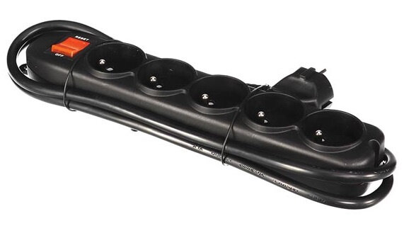 stekkerdoos 5-voudig 3500W 1,5 meter zwart penaarde