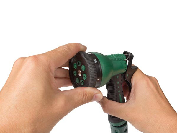 tuinslang met sproeikop Spiraal 15 meter groen