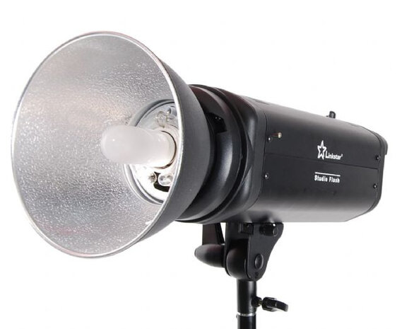 studioflitser LF-500D digitaal staal zwart