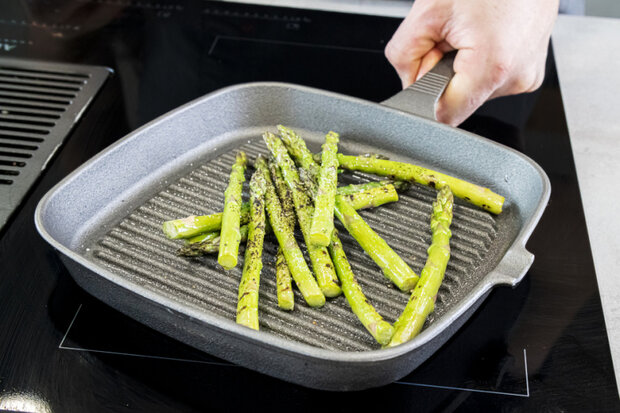 grillpan Deluxe 23 x 23 cm gietijzer grijs