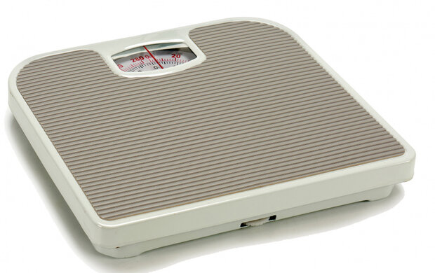 weegschaal analoog 130 kg 24 x 27 x 4 cm grijs