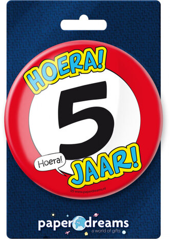 button Hoera! 5 jaar! junior 10 cm staal rood/wit