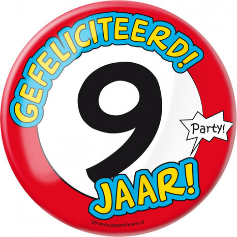 button Gefeliciteerd! 9 jaar! 10 cm staal rood/wit