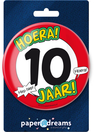 button Hoera! 10 jaar! junior 10 cm staal rood/wit
