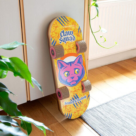 krabbord Skateboard katten 19 x 58,5 cm karton bruin