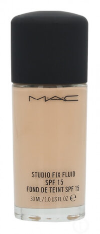 foundation Studio Fix Fluid SPF15 unisex 30 ml NC15