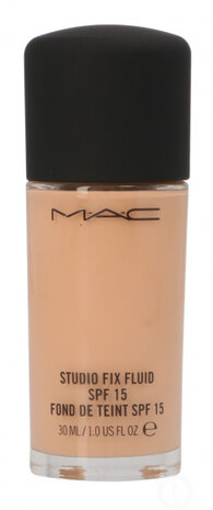 foundation Studio Fix Fluid SPF15 30 ml NW20 naturel