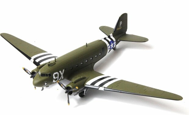 Douglas C-47 101st Airborne schaalmodel 1:100